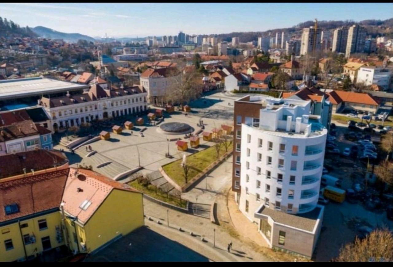 Apartman Viktoria Тузла Екстер'єр фото
